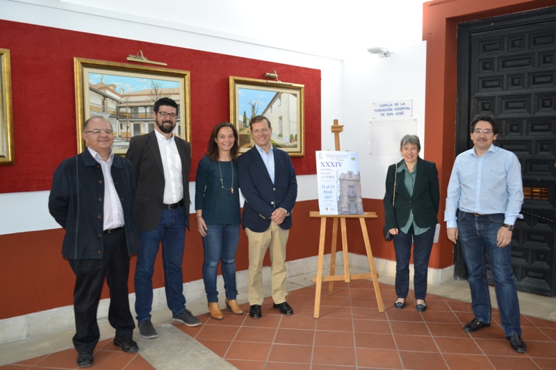 Francisco Rua (Pte. Atlas, Vice CG CORA), Álvaro Gómez (concejal BS), Sara hernández (Alcaldesa Getafe), Alberto San Juan (DGFM),  Concha Antón (secretaria DGFM) y Bene García (Vicepte Atlas y C. Gral. CORA)